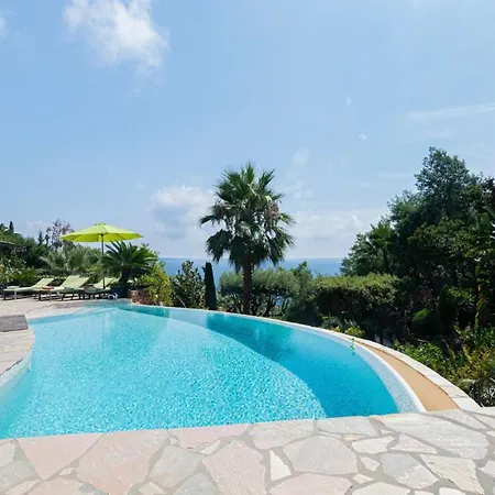 Villa Theoule-sur-mer Sleeps 8 Pool Air Con Wifi