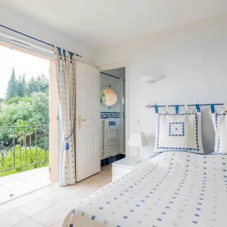 Theoule-sur-mer Sleeps 8 Pool Air Con Wifi * Théoule-sur-Mer